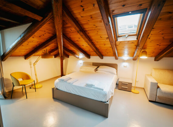 Room 03